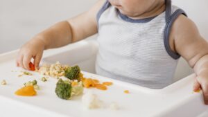 Introducing new foods to your baby